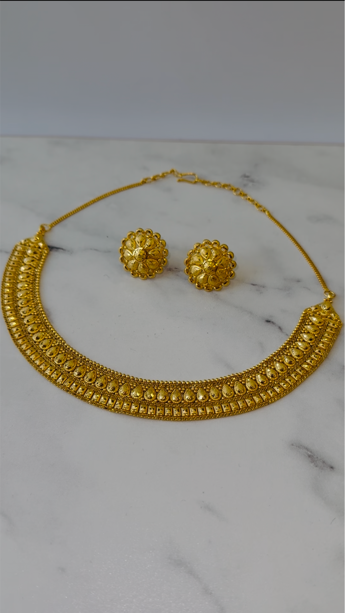 22Kt Gold Ladies Necklace