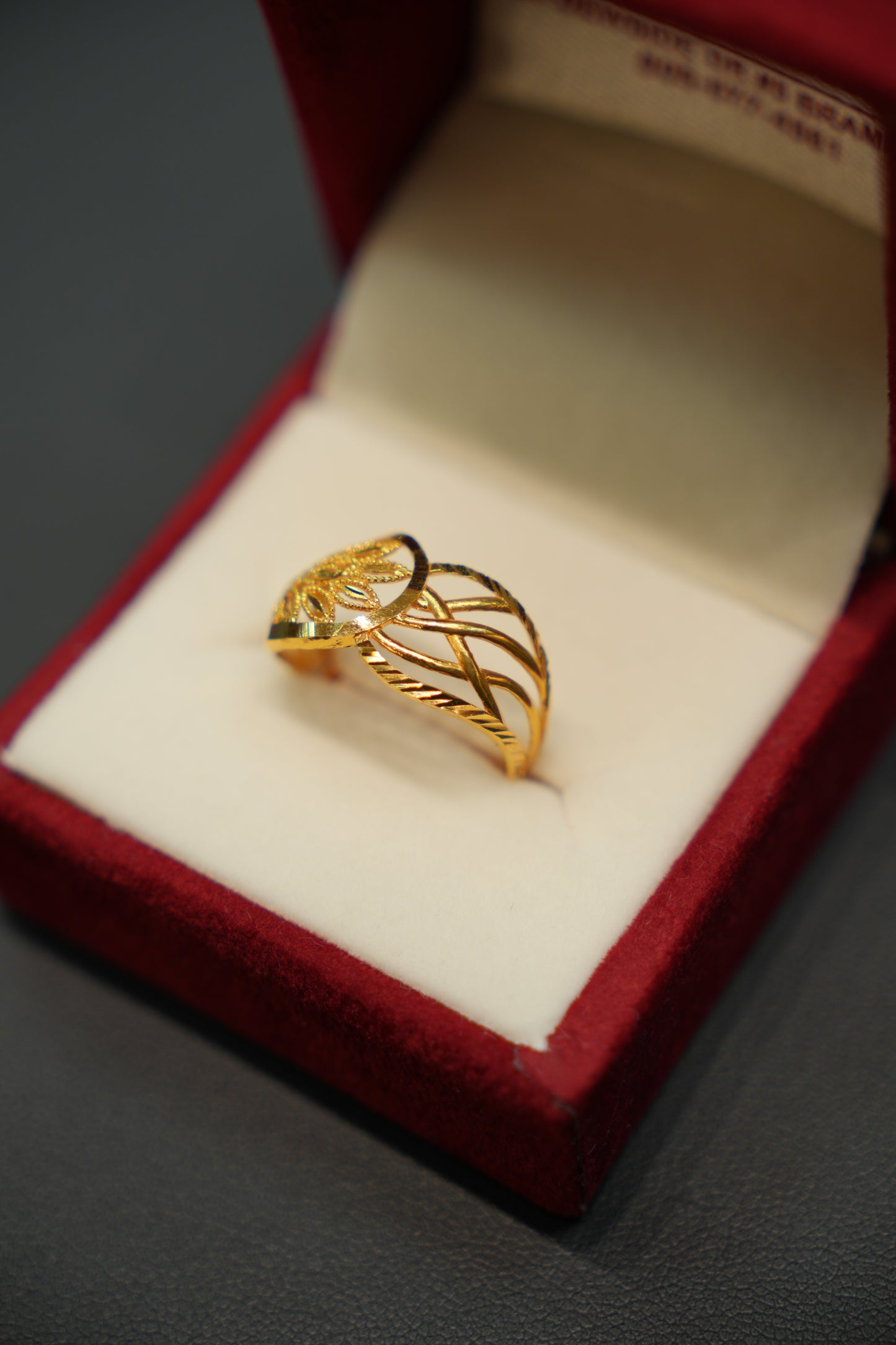 22K Gold Ladies Ring