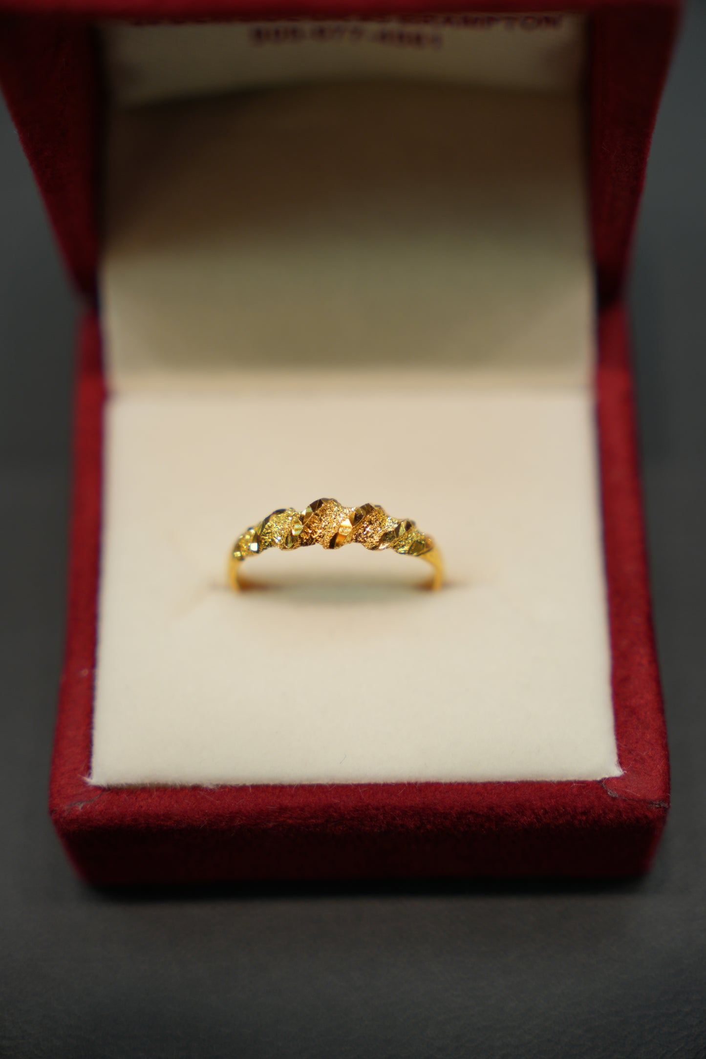 22K Gold Ladies Ring