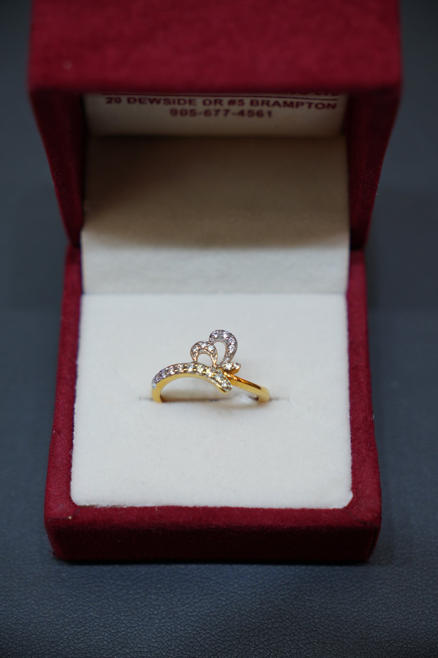 18K Natural Diamond Ring