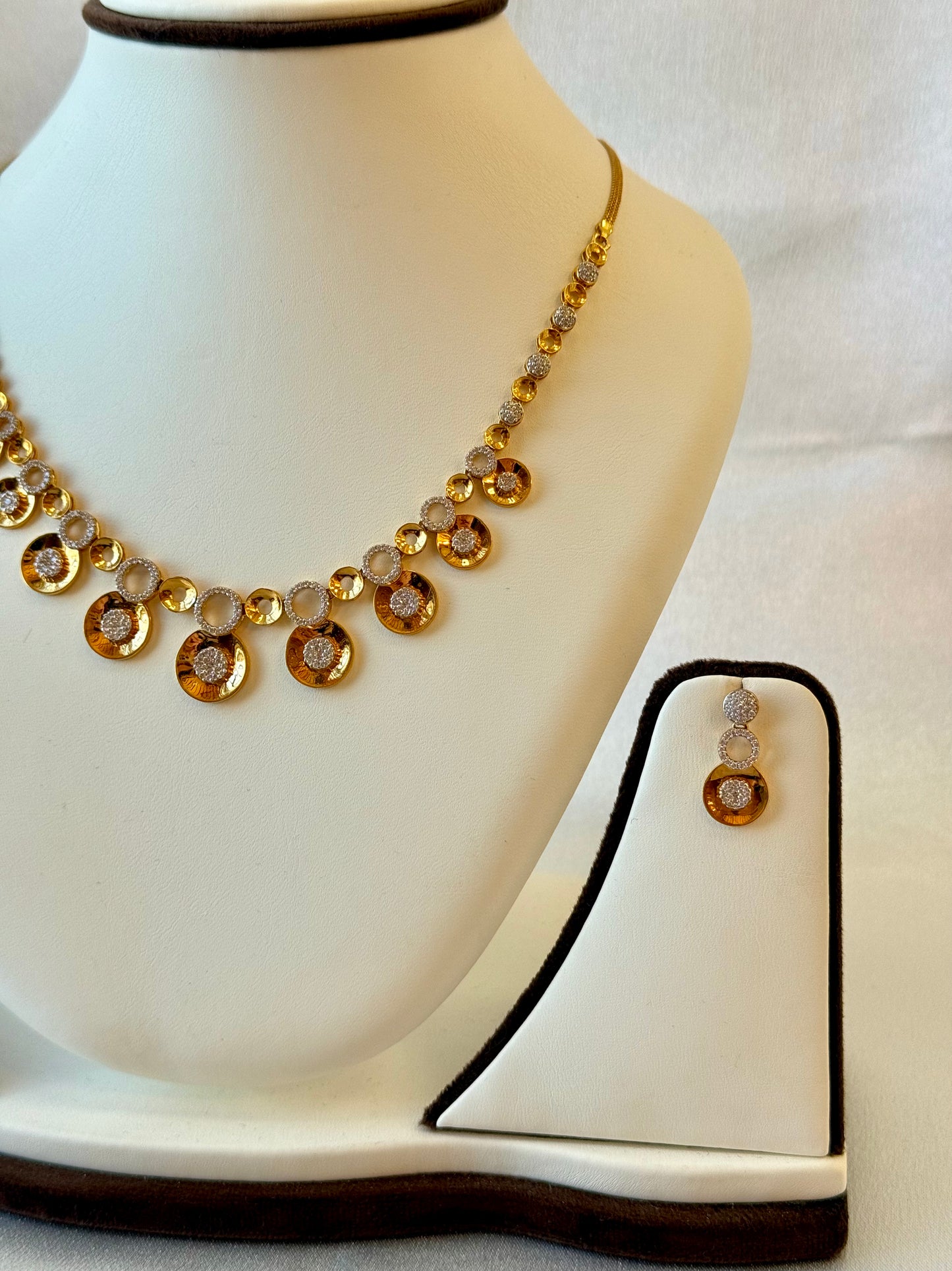 22Kt Gold Ladies Necklace
