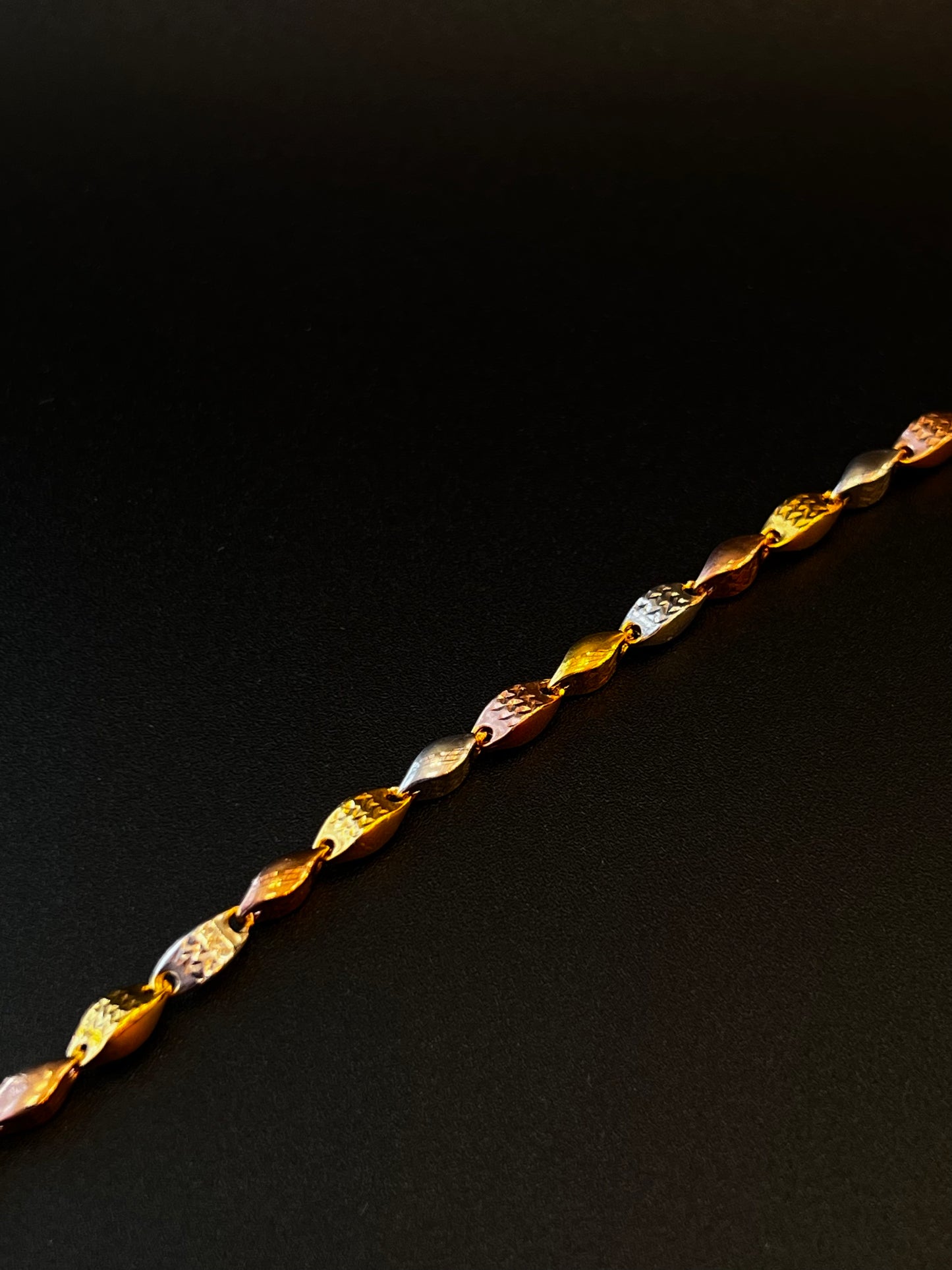 22k Gold Ladies Bracelet