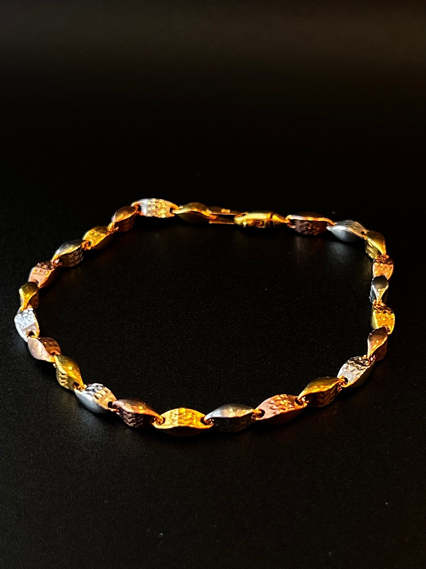22k Gold Ladies Bracelet