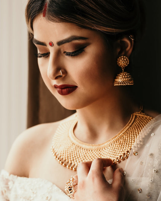 One Necklace, Many Occasions