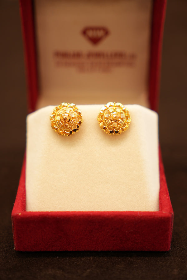 22K Gold Heart-Petal Flower Stud Earrings