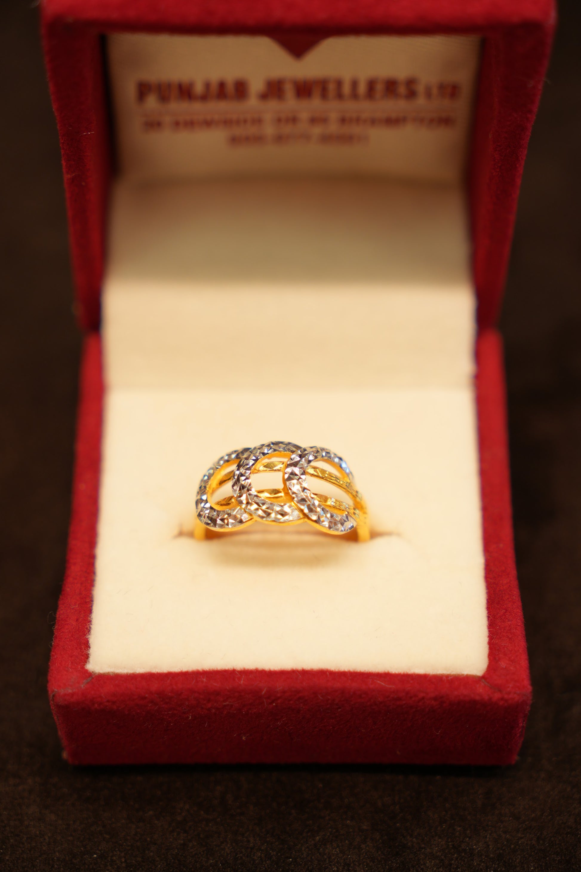 22K Gold Interlocking Loops Ring