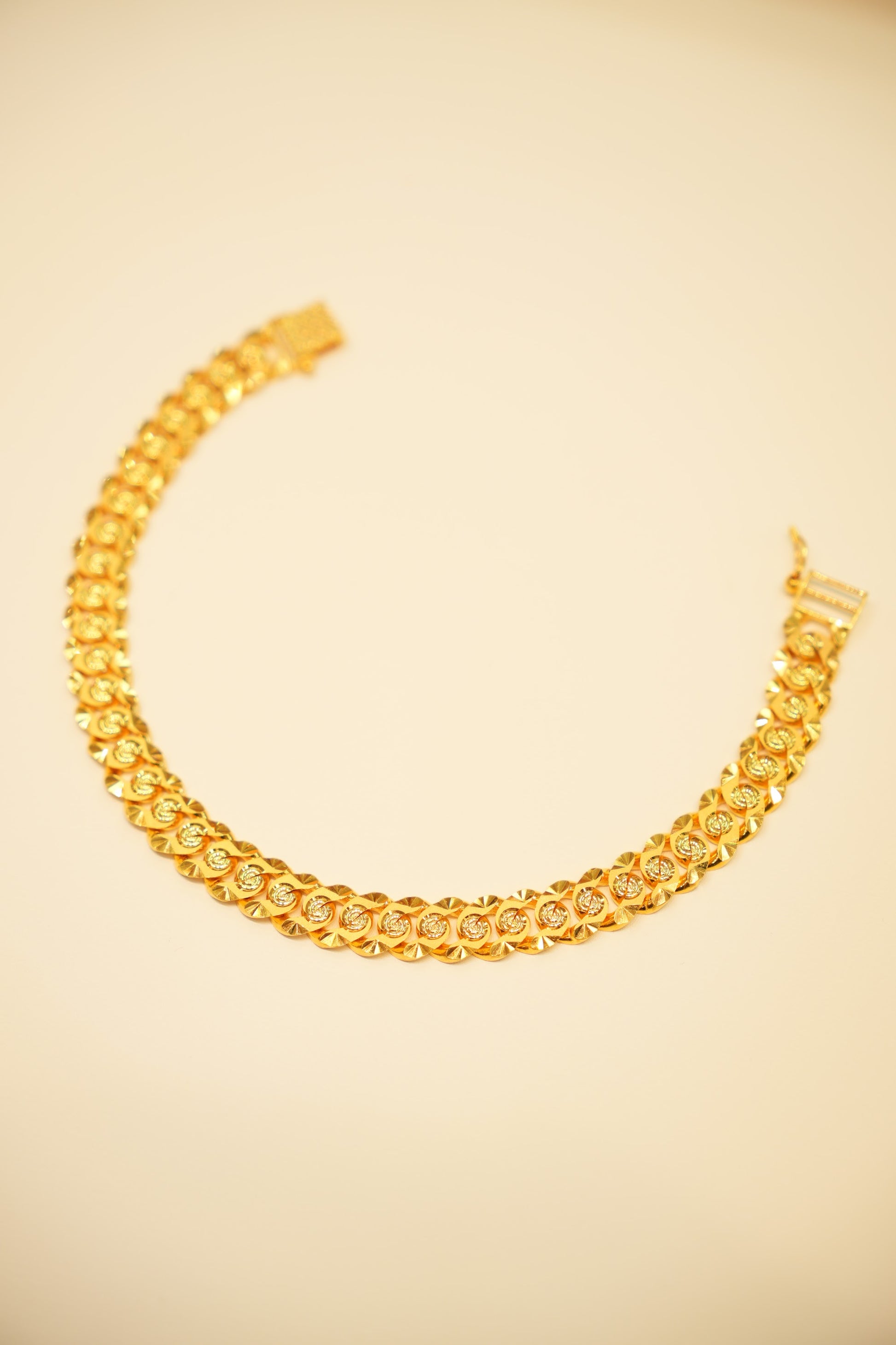 22K Gold Starburst Coin Link Bracelet