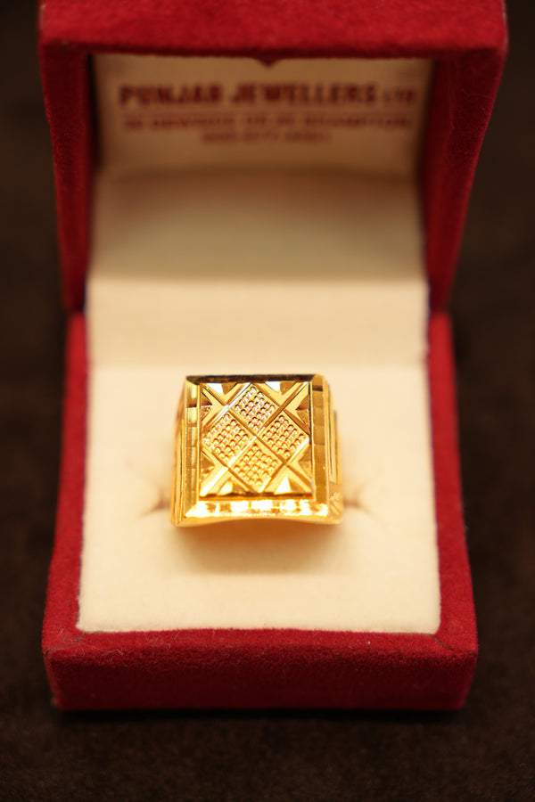 22K Gold Crisscross Quadrant Signet Ring