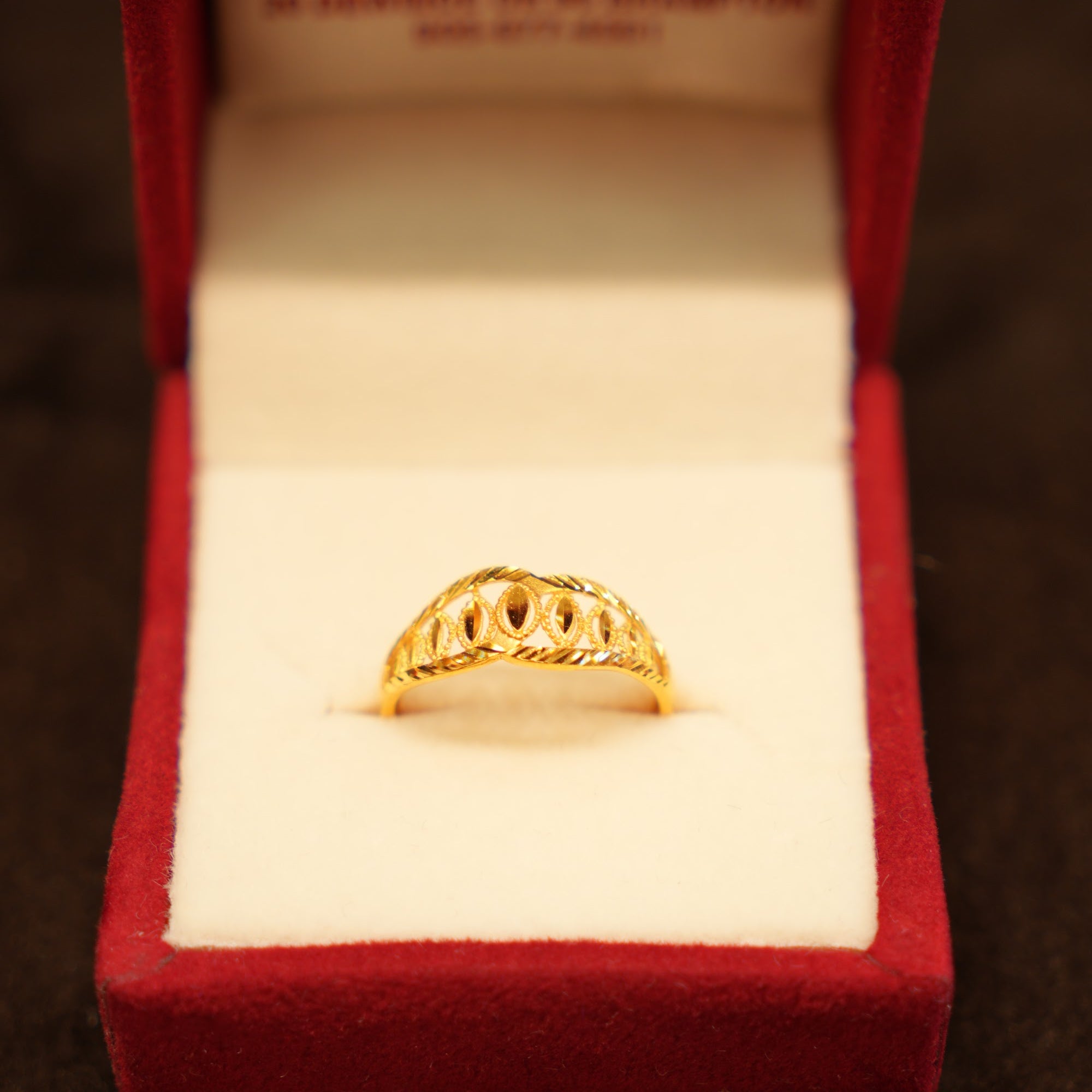22K Gold Openwork Oval Band Ring