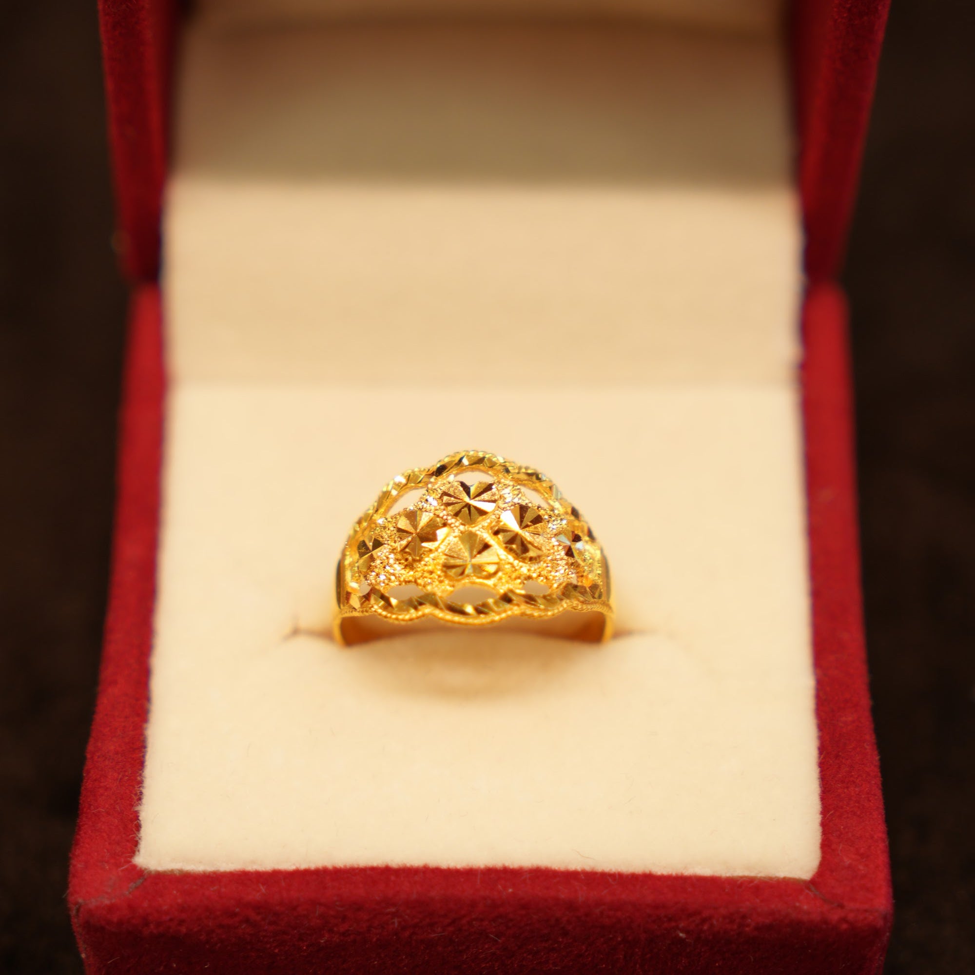 22K Gold Starburst Lattice Dome Ring