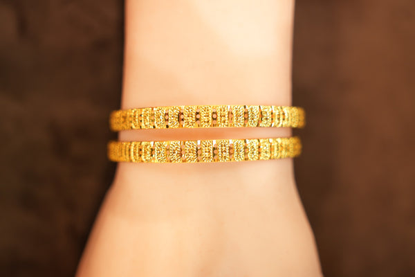 22K Gold Fine Granulated Dot Bangles