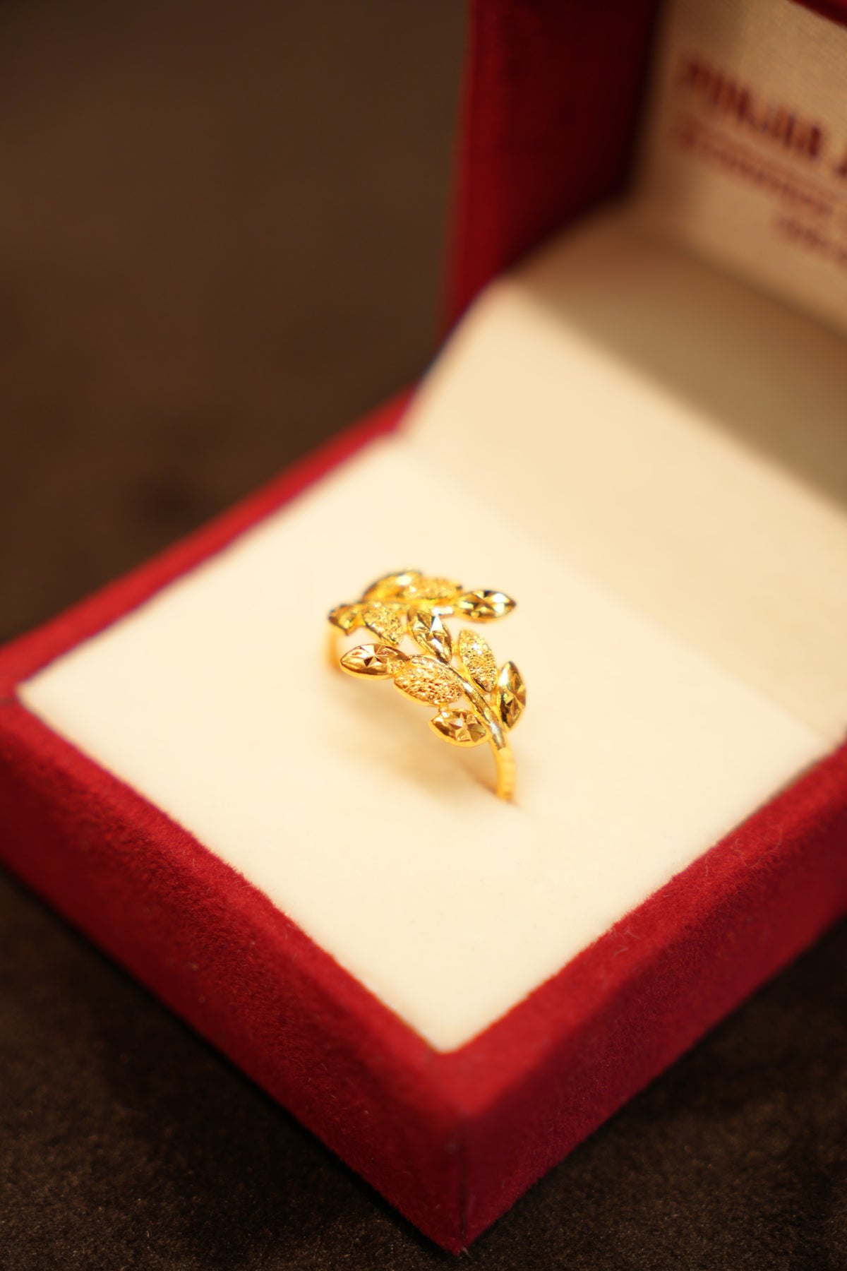 22K Gold Leaf Vine Ring