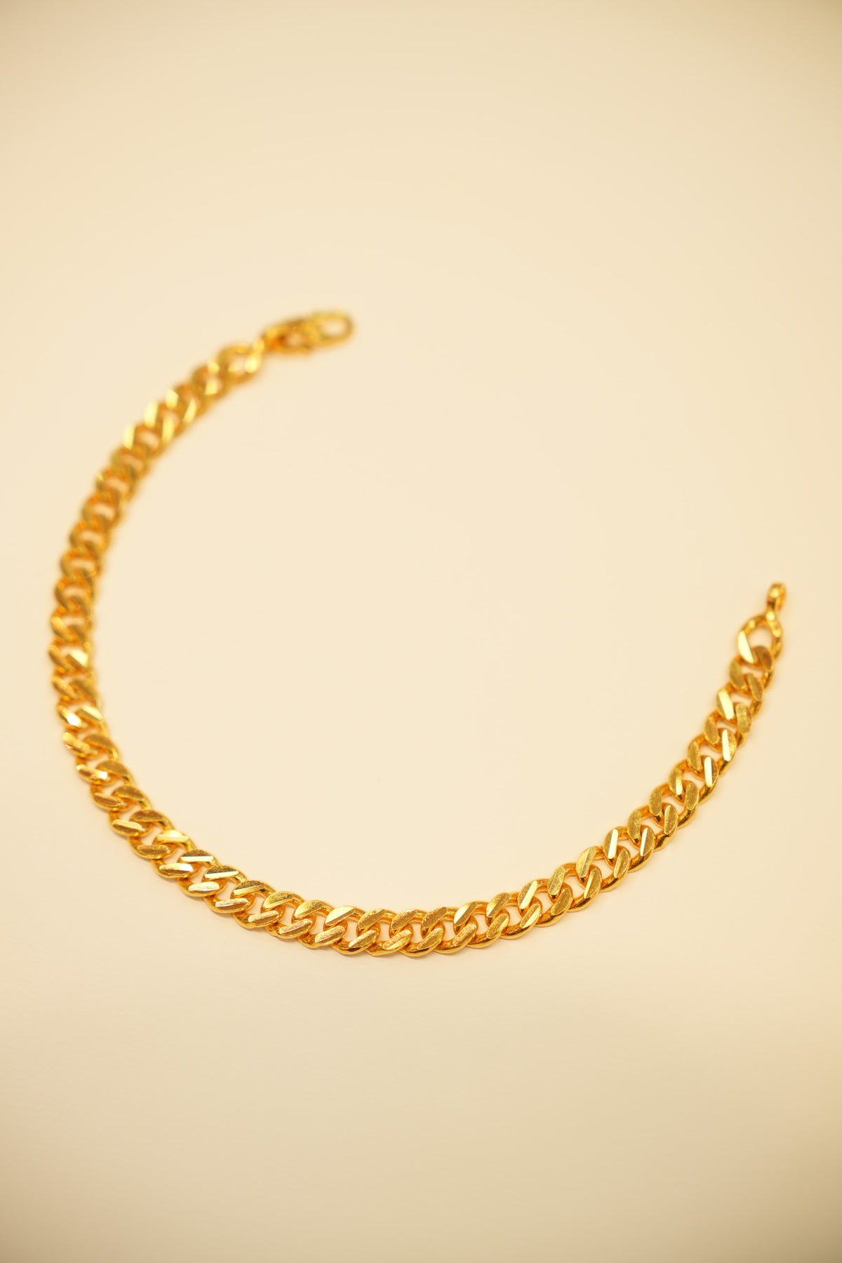 22K Gold Classic Curb Bracelet