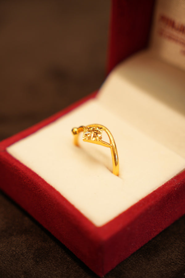 22K Gold Open Swirl Star-Cut Ring