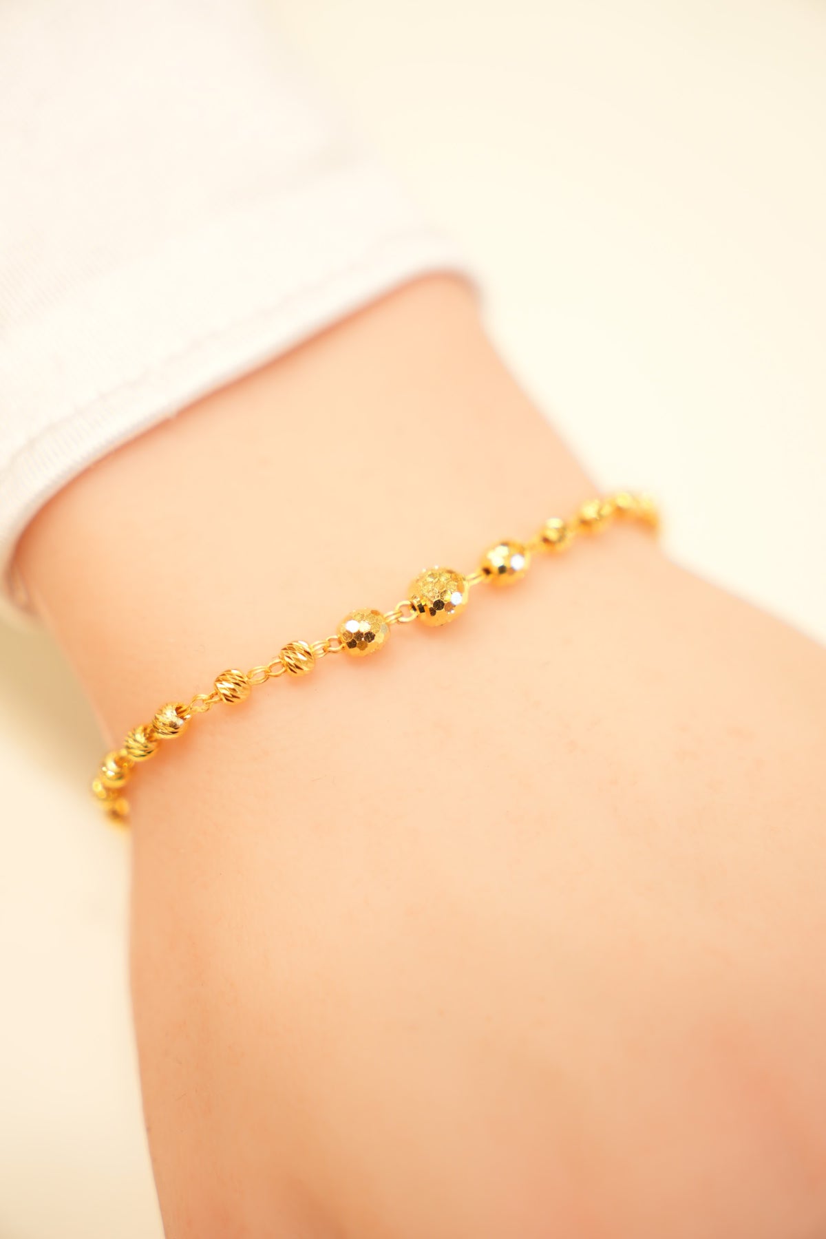 22K Gold Graduated Sparkle Bead Bracelet