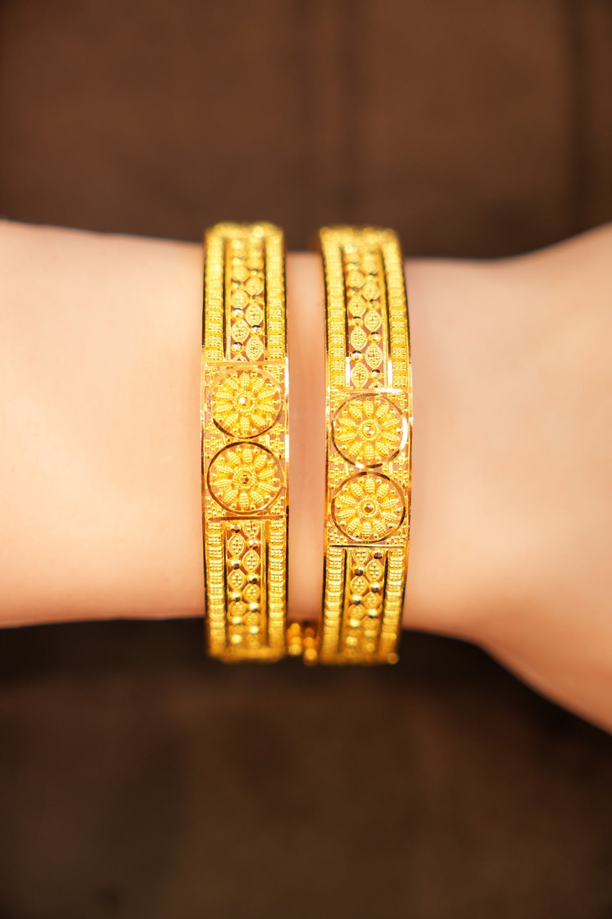 22K Gold Flower Row Screw Bangles
