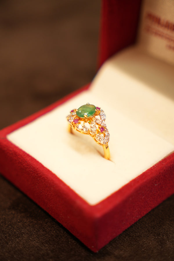 22K Gold Green Cabochon Multi-Stone Ring