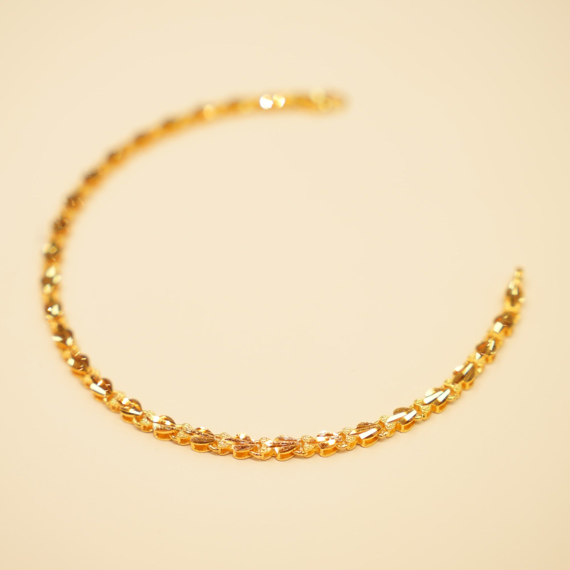 22K Gold Leaf Petal Link Bracelet