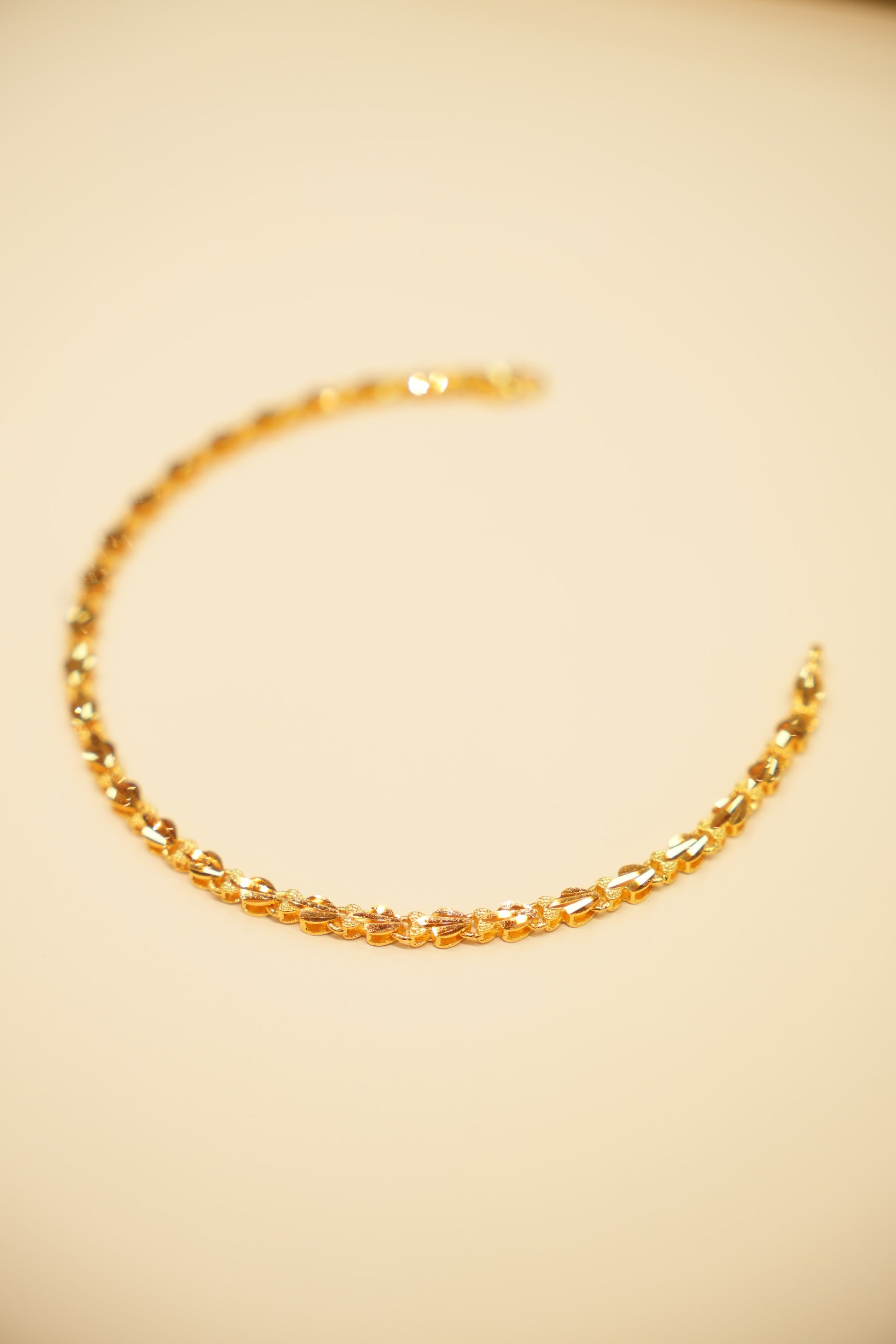 22K Gold Leaf Petal Link Bracelet