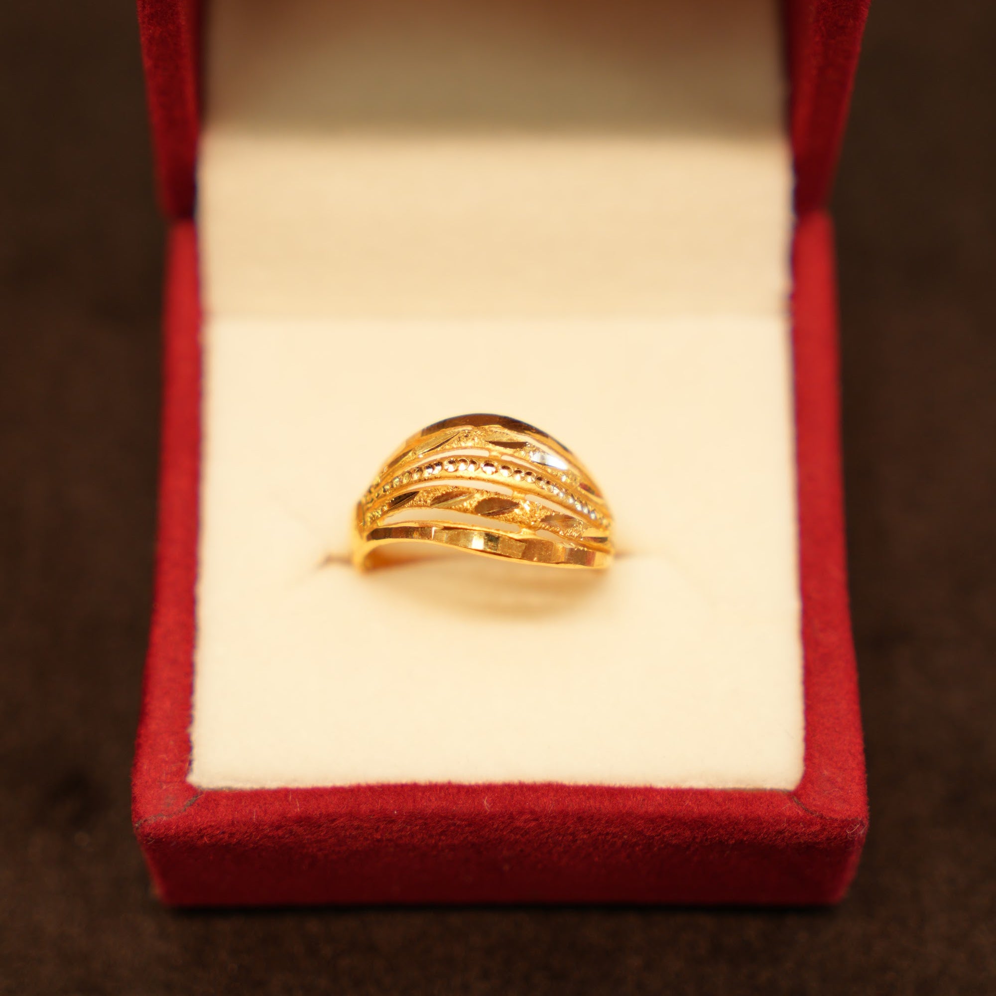 22K Gold Swirl Dome Ring