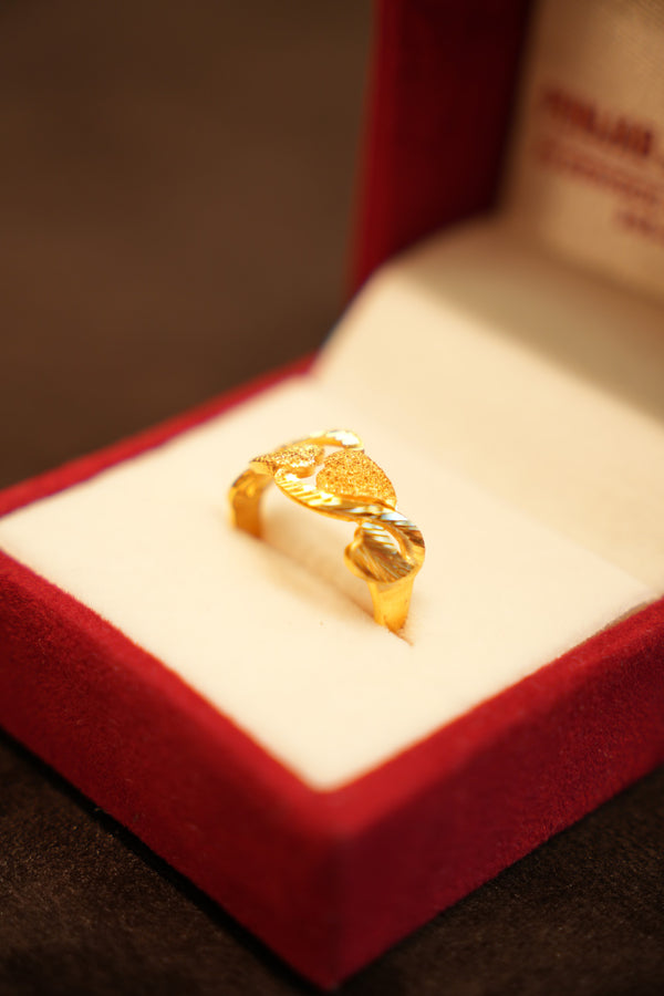 22K Gold Cascading Hearts Ring