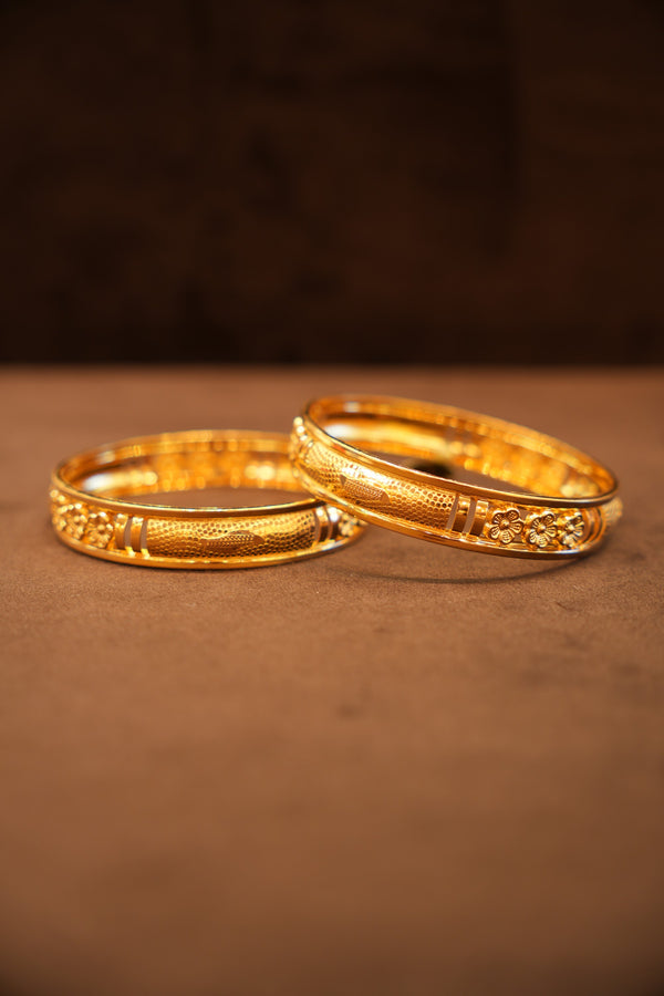 22K Gold Honeycomb Flower Dot Bangles