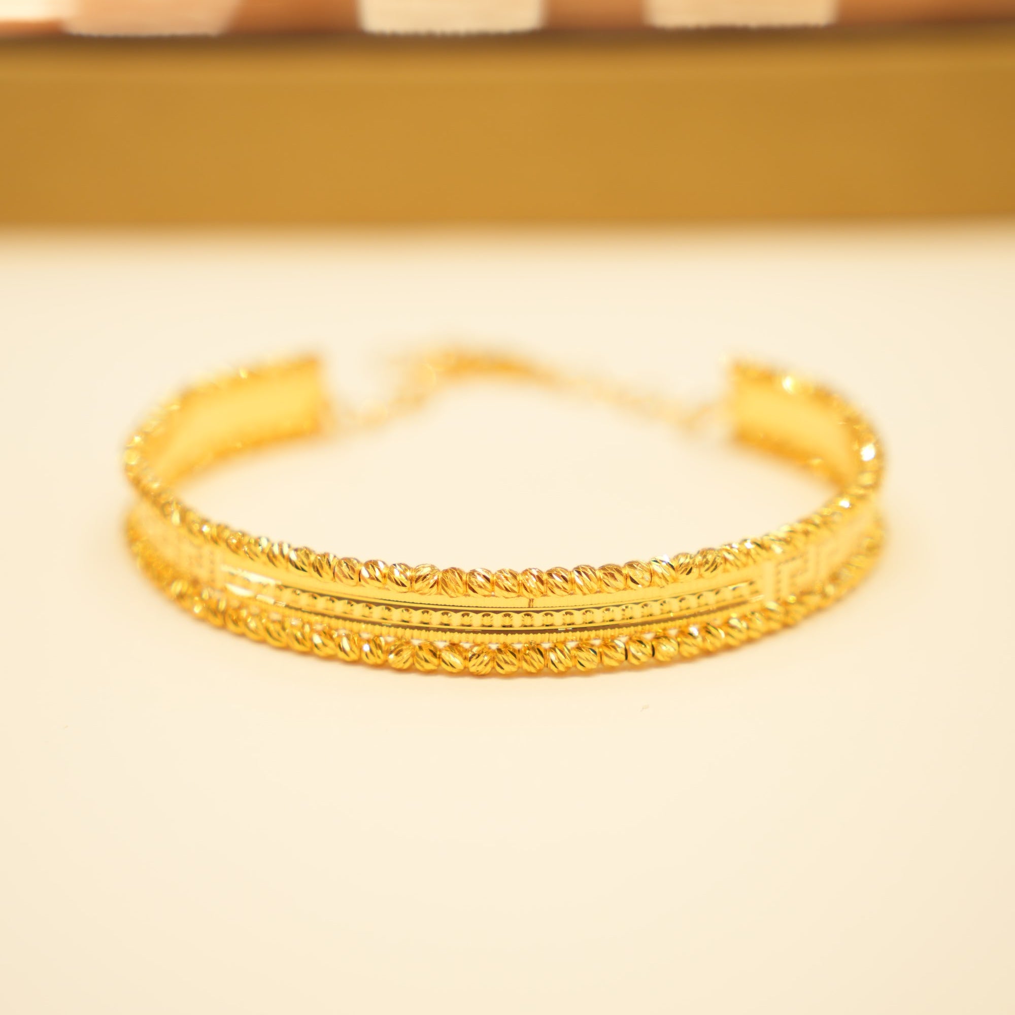 22K Gold Beaded Border Bangle