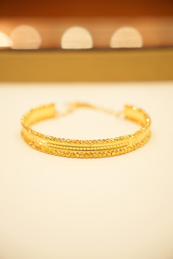 22K Gold Beaded Border Bangle