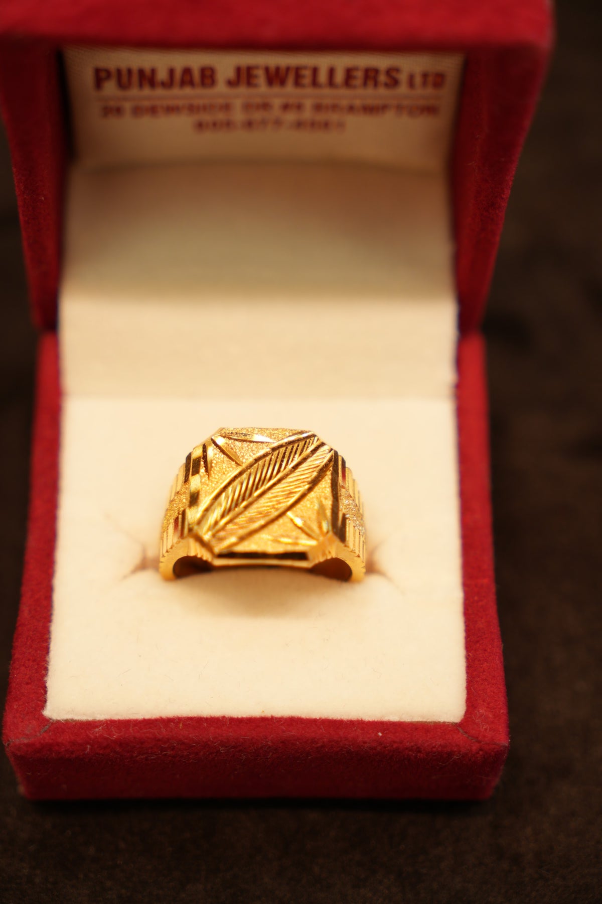 22K Gold Feather Blade Dome Ring