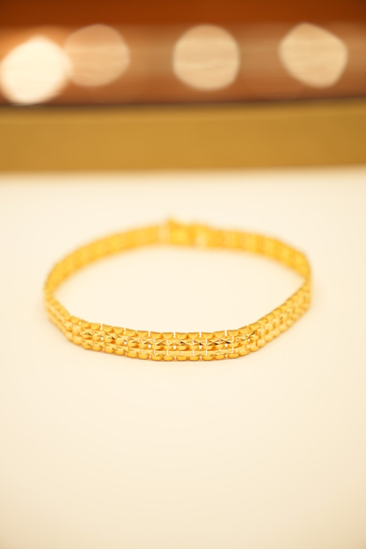 22K Gold Sparkle Mesh Bangle Bracelet