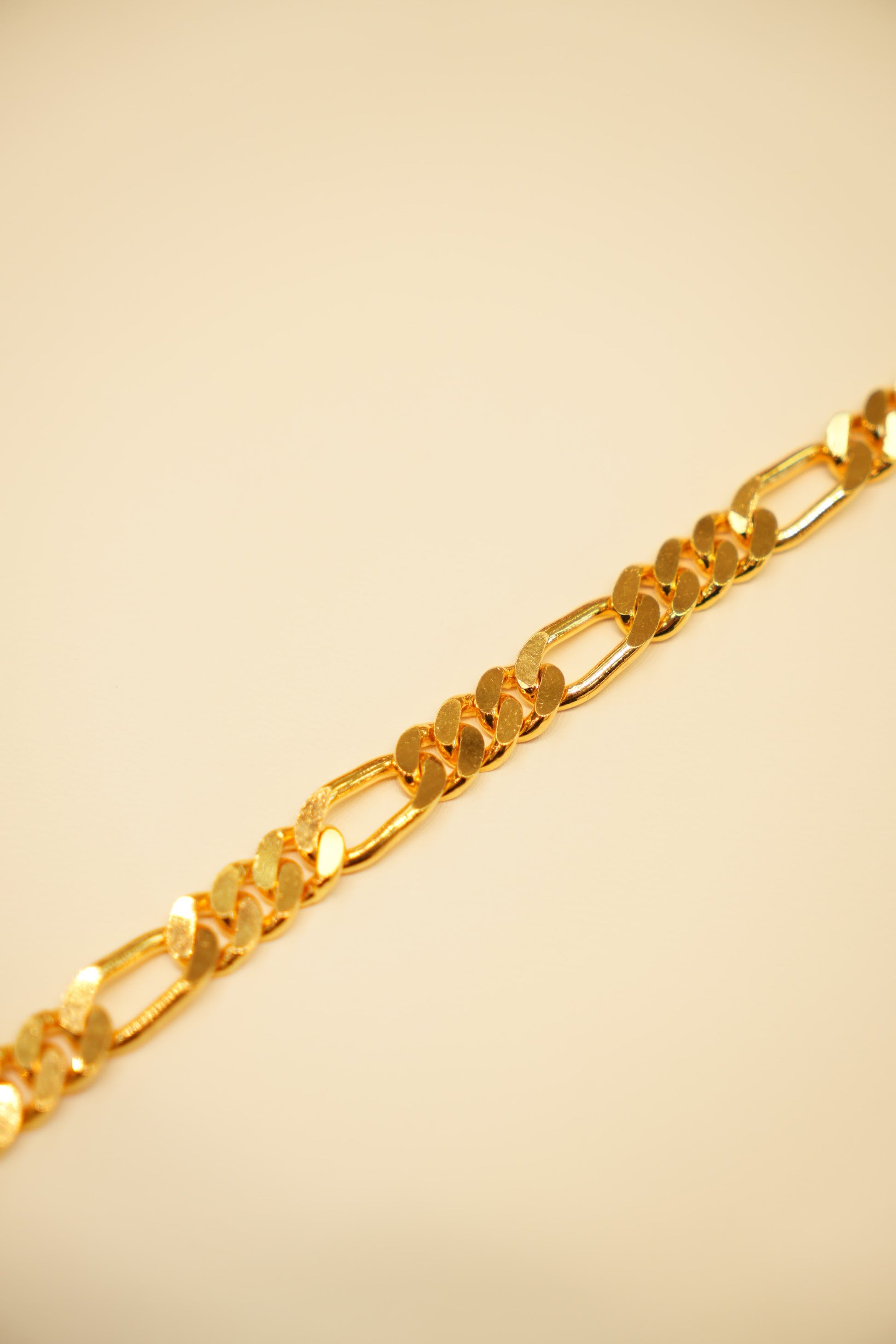 22K Gold Figaro Link Bracelet