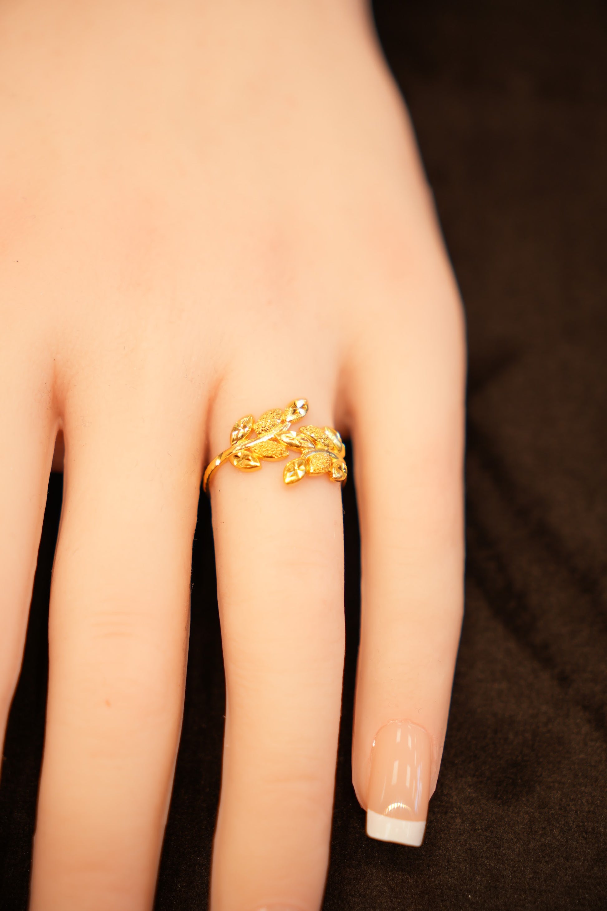 22K Gold Leaf Vine Ring
