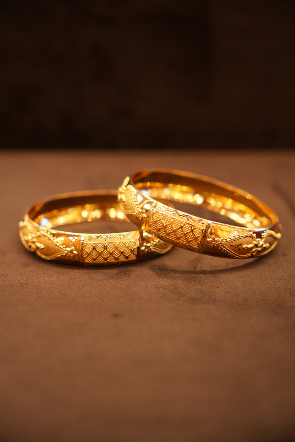 22K Gold Domed Quilted Cell Bangles