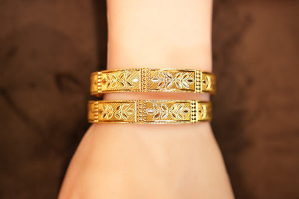22K Gold Etched Flower Panel Bangles