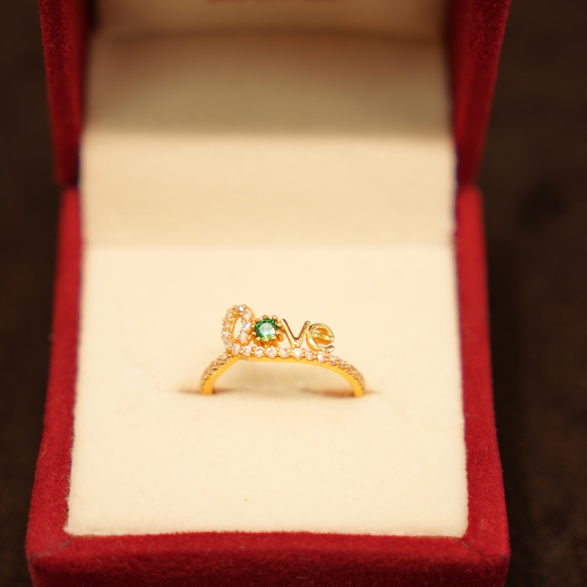22K Gold Green Stone Vine Ring