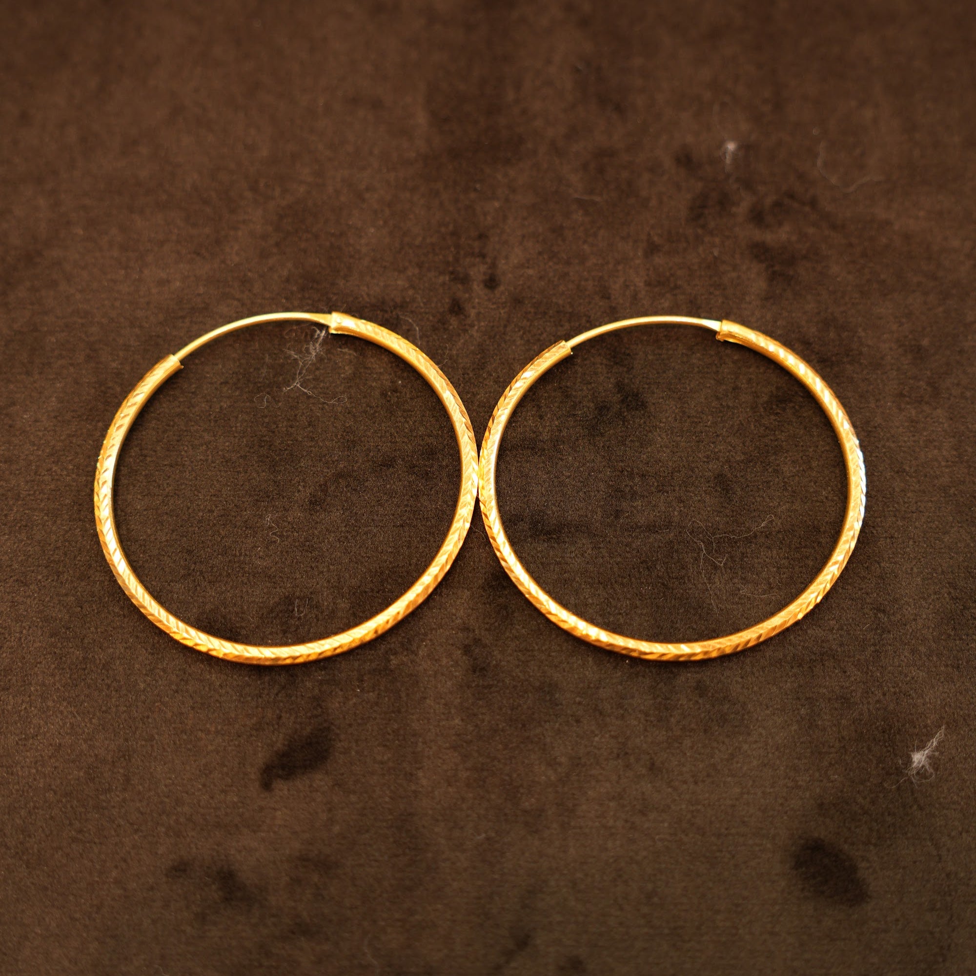 22K Gold Classic Etched Hoop Earrings