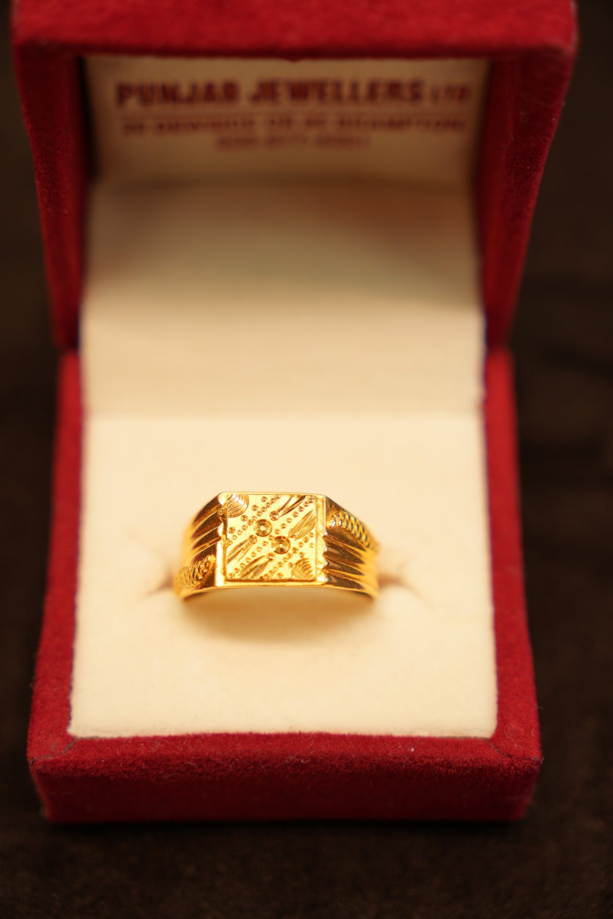 22K Gold Petite Etched Signet Ring