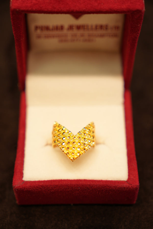 22K Gold Chevron Diamond-Cut Ring