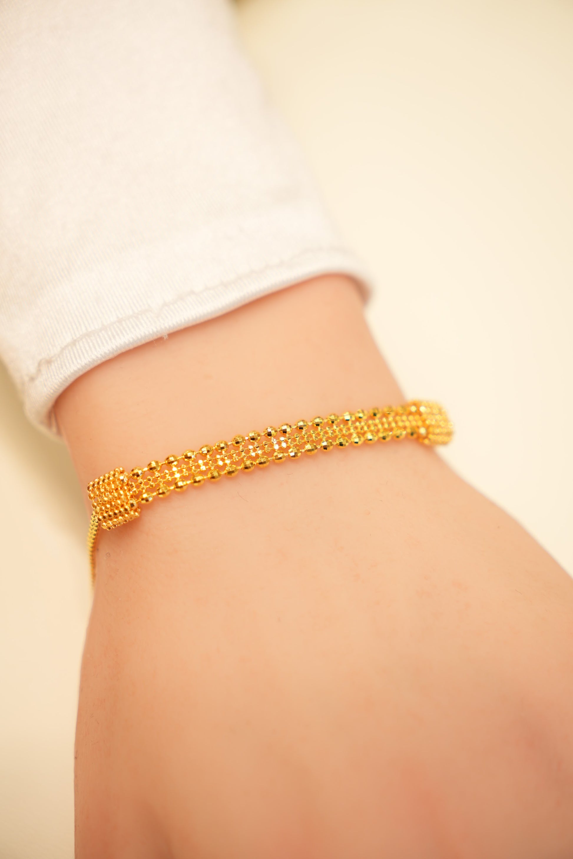22K Gold Tapered Bead Mesh Bracelet