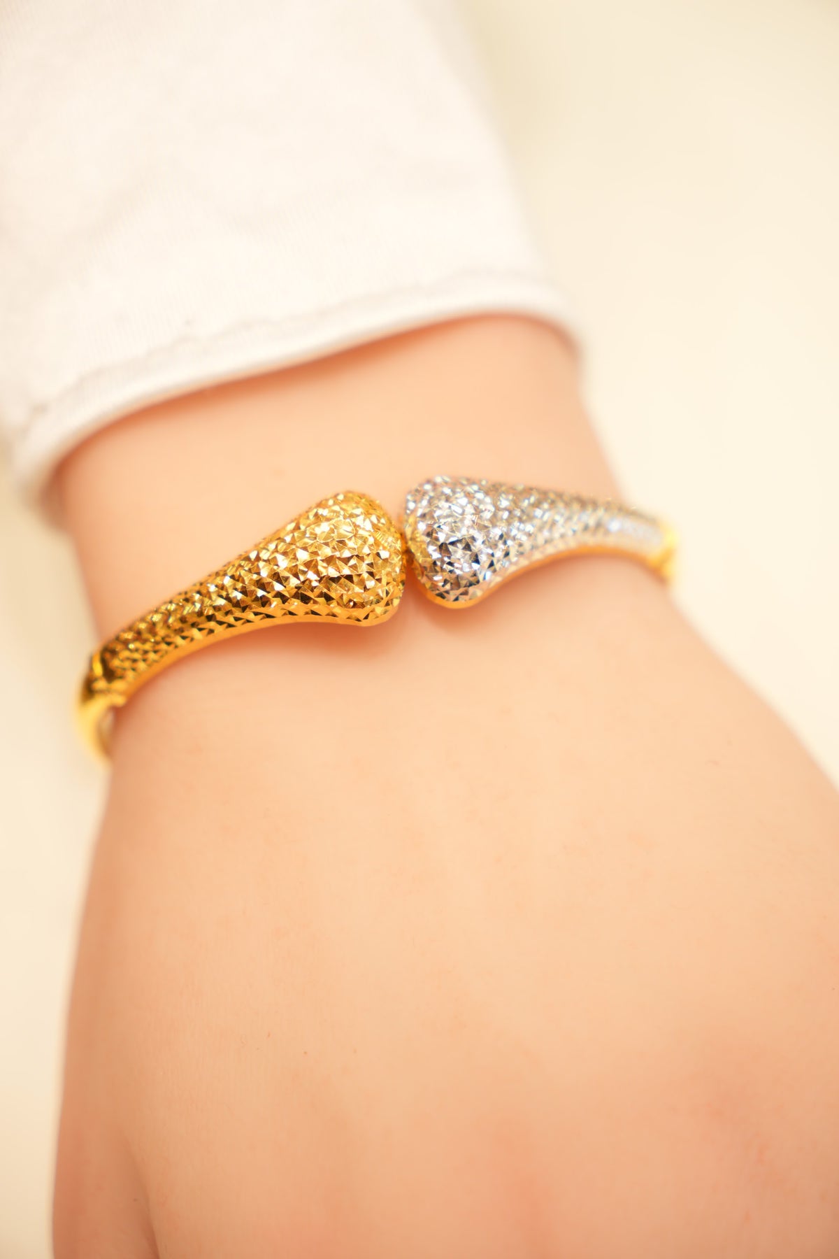22K Gold Two-Tone Teardrop Bangle Bracelet