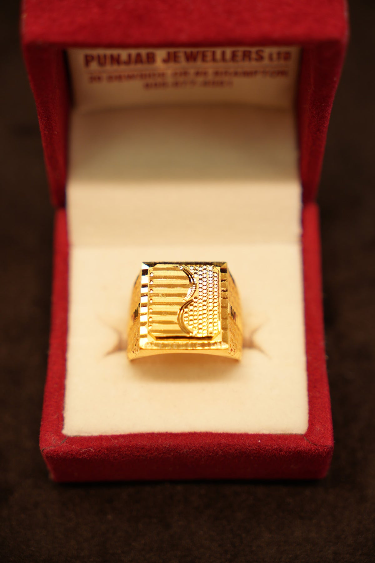 22K Gold Ribbed Signet Ring