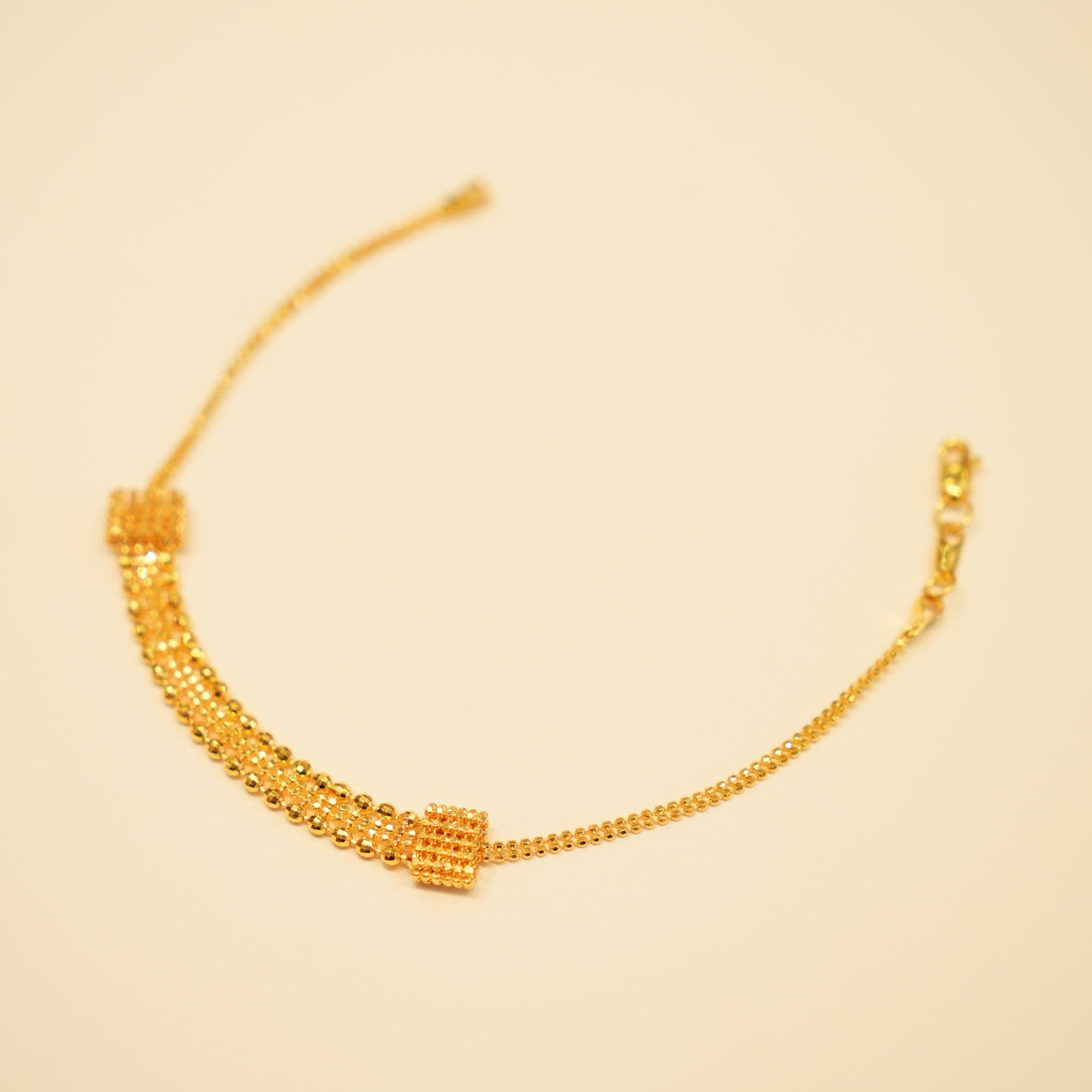 22K Gold Tapered Bead Mesh Bracelet