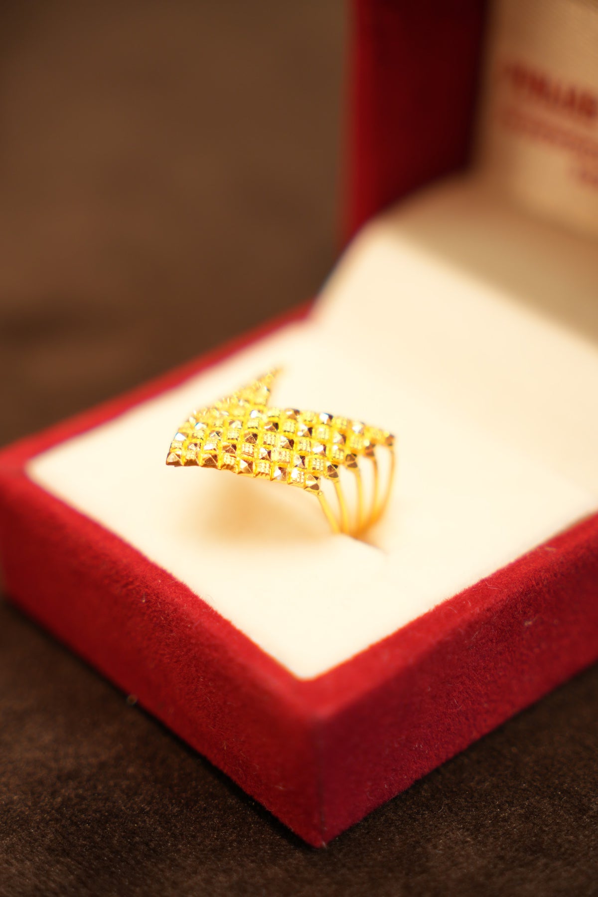 22K Gold Chevron Diamond-Cut Ring