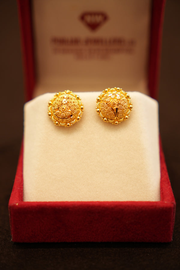 22K Gold Domed Floral Lace Stud Earrings