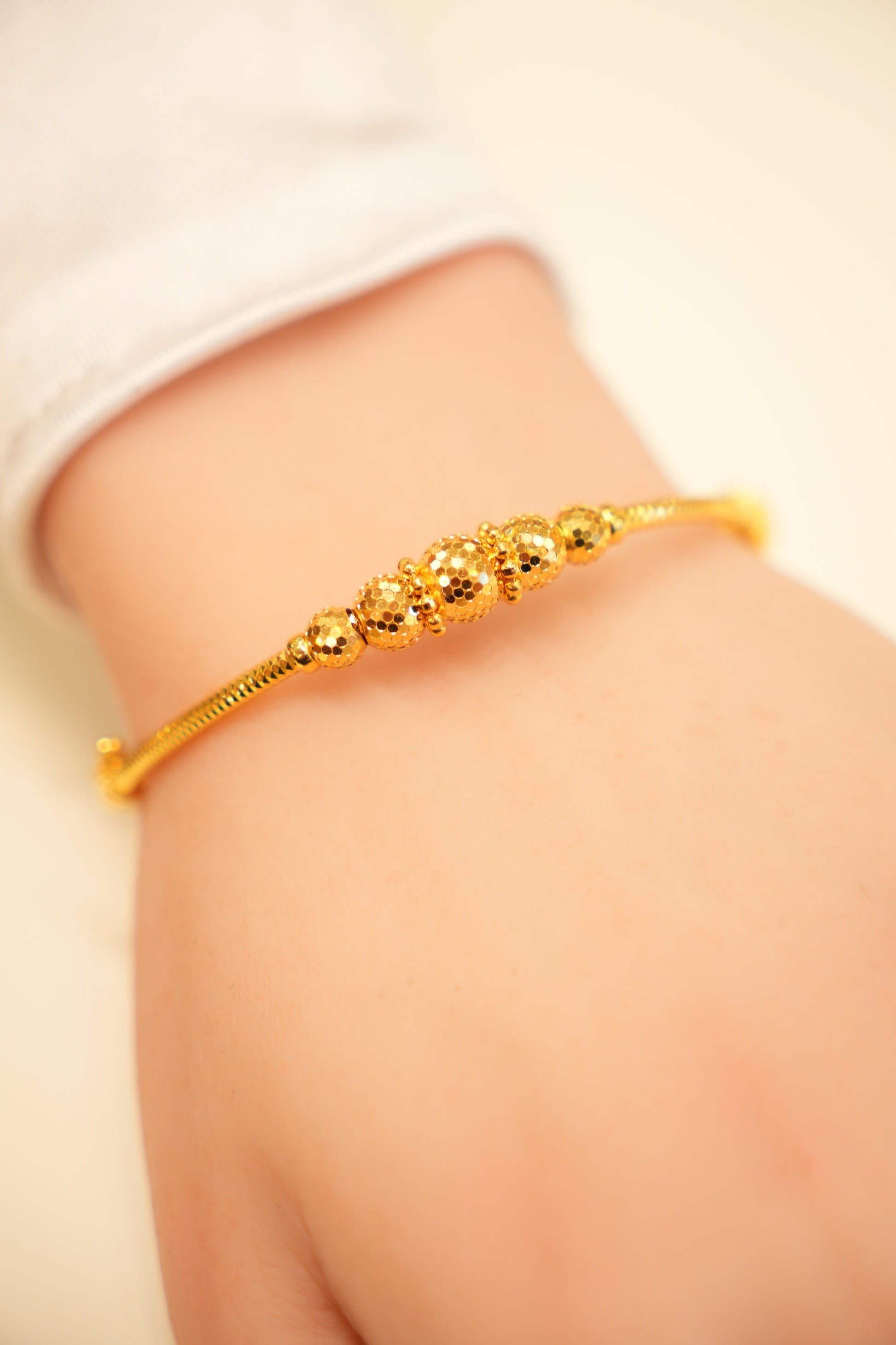 22K Gold Sparkle Ball Bangle Bracelet