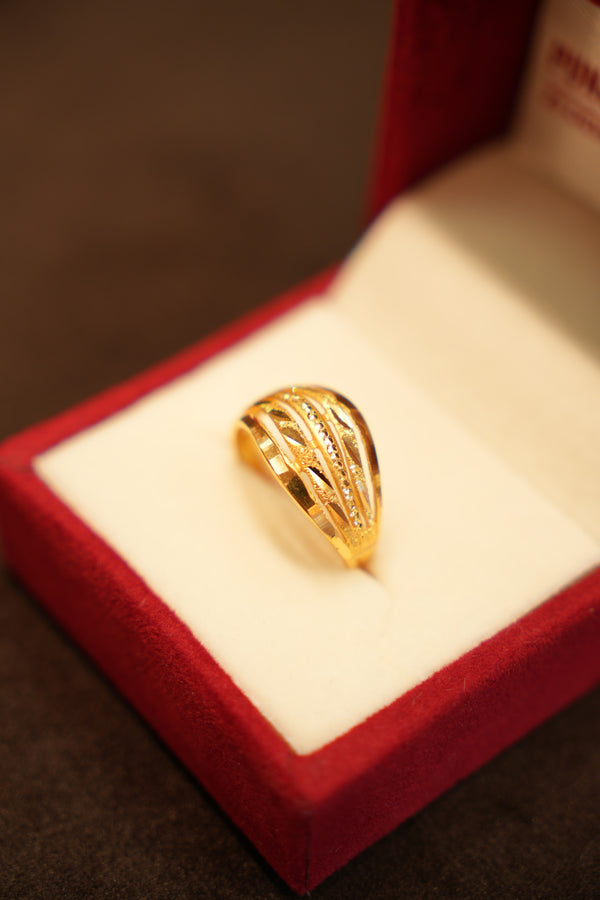 22K Gold Swirl Dome Ring