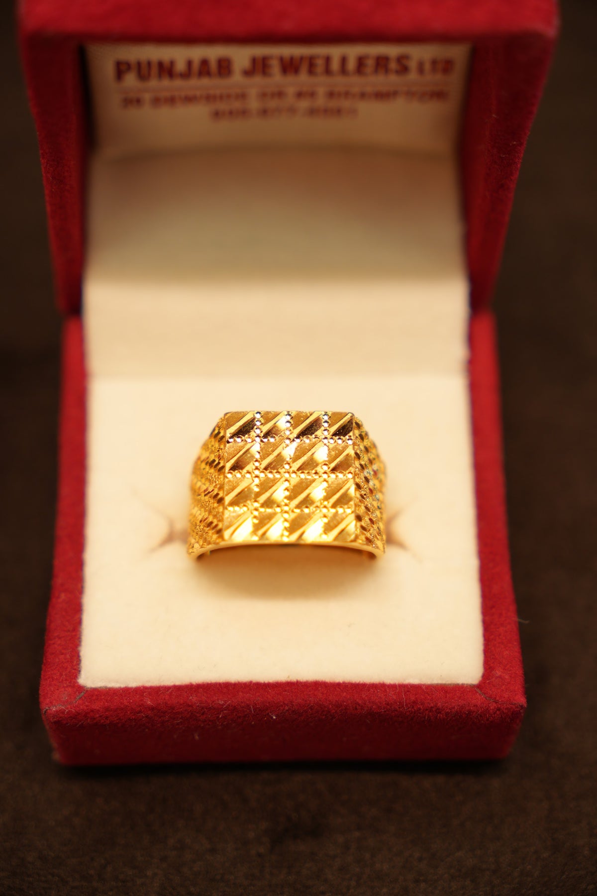 22K Gold Waffle Grid Dome Ring