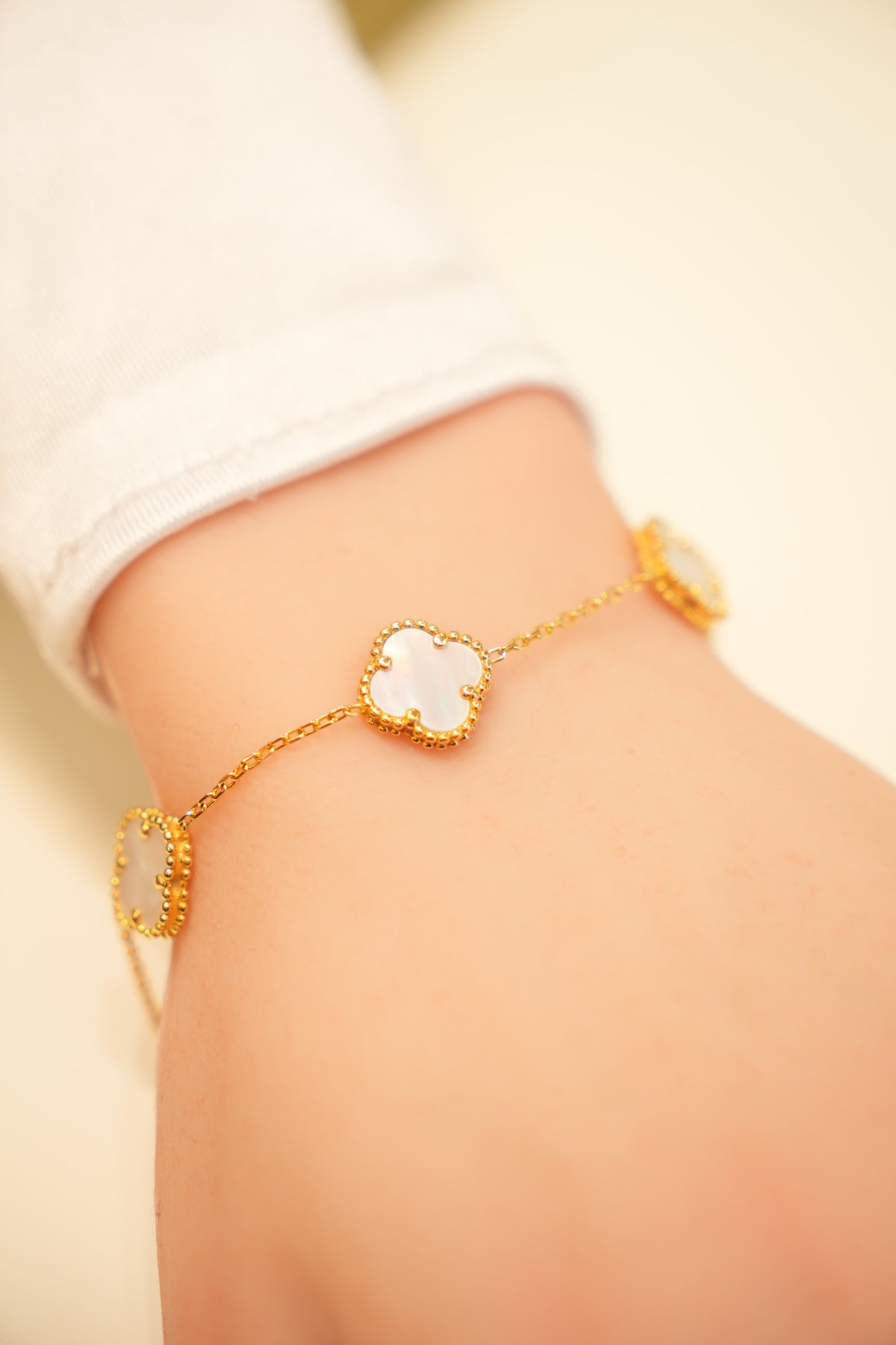 22K Gold Mother-of-Pearl Clover Bracelet