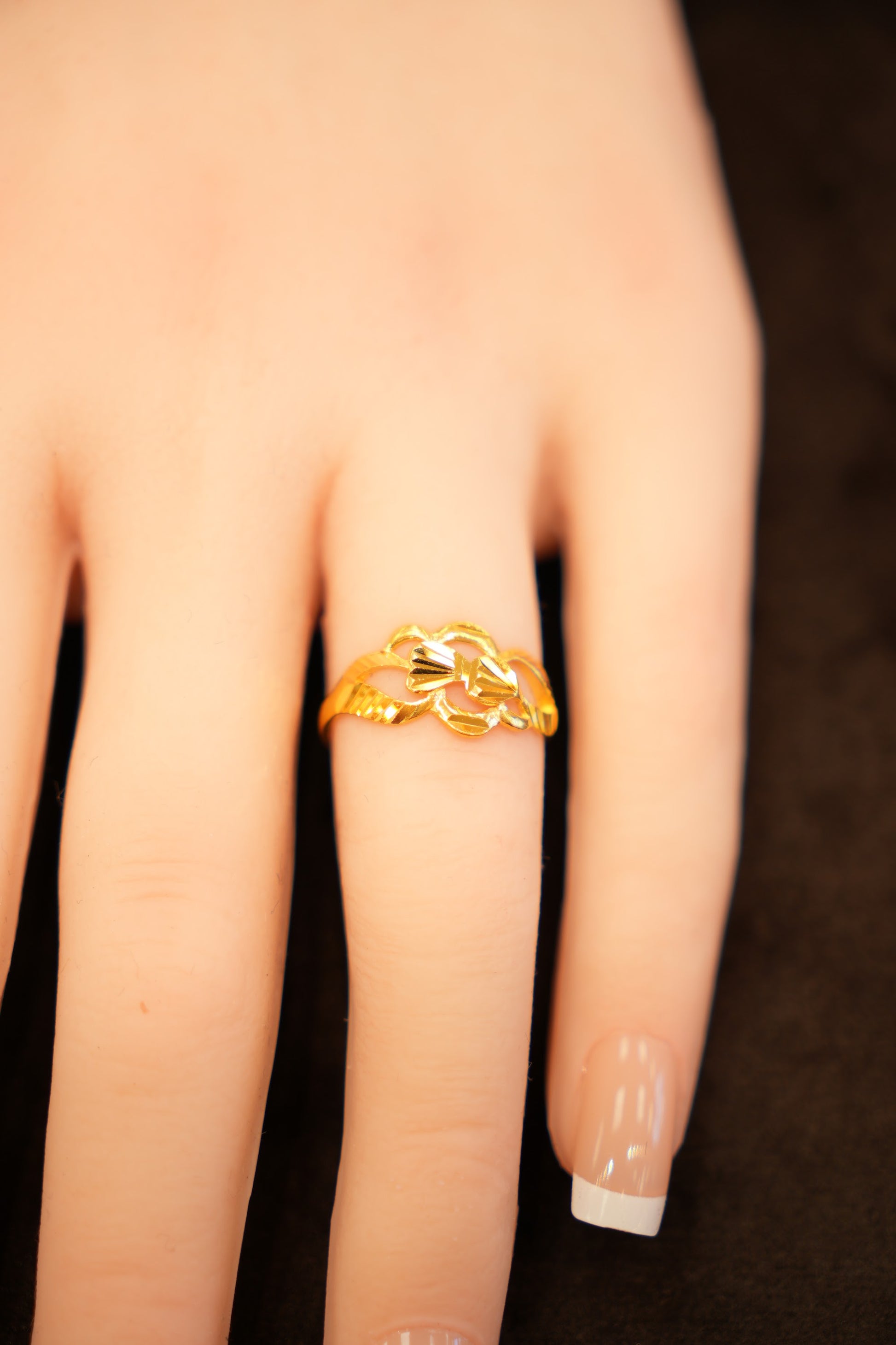 22K Gold Scalloped Filigree Ring