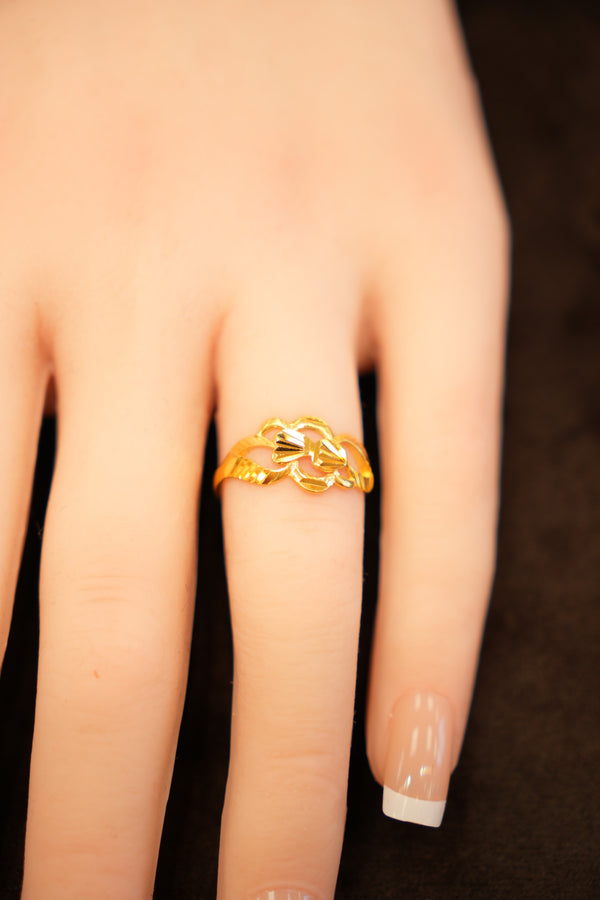 22K Gold Scalloped Filigree Ring